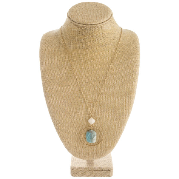 Wholesale long cable chain necklace circular metal pendant natural stone inspire