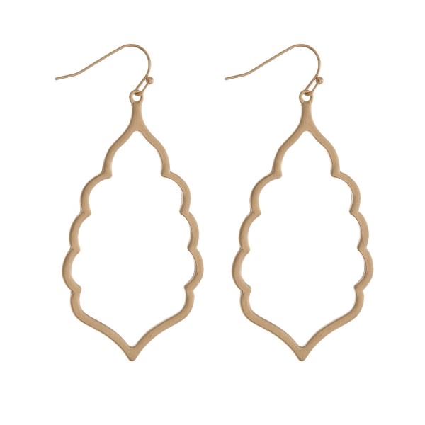 Wholesale gold fishhook earrings open scalloped