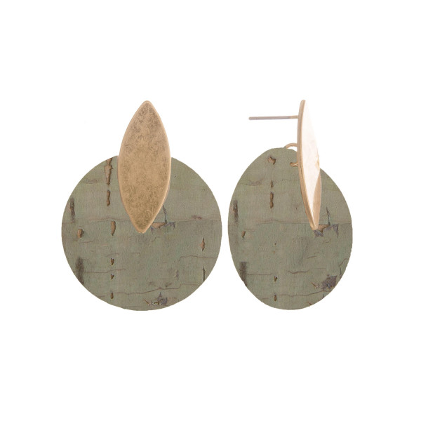 Wholesale short cork earrings gold post Approximate