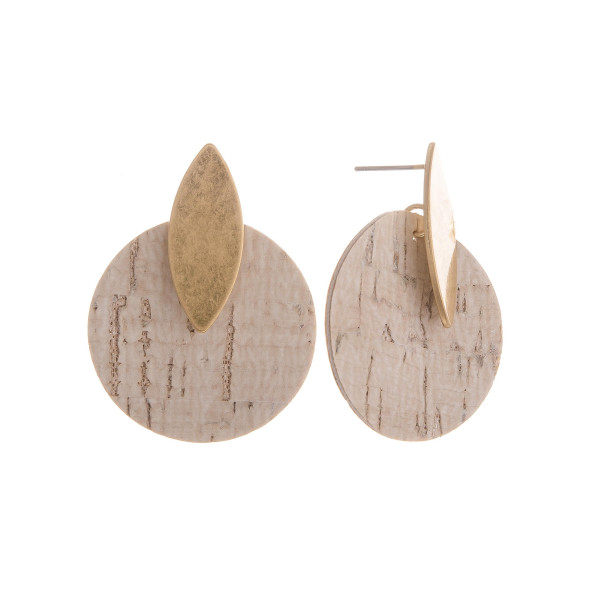 Wholesale short cork earrings gold post Approximate