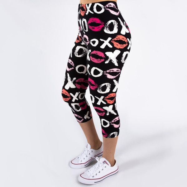 Wholesale peach skin love print capri leggings kissy lips xoxo Inseam One fits m