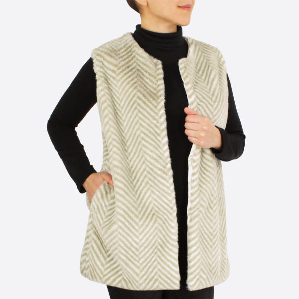 Wholesale faux fur chevron print vest side pocket details One fits most Polyeste