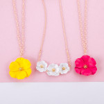 Wholesale cable chain necklace metal flower pendant gold center detail Pendant d