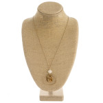 Wholesale long cable chain necklace circular metal pendant natural stone inspire