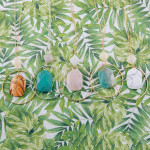 Wholesale long cable chain necklace circular metal pendant natural stone inspire