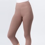 Wholesale mix Brand peach skin leggings seamless chic must have every wardrobe