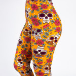 Wholesale peach skin sugar skull print capri leggings Inseam One fits most Compo
