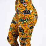 Wholesale peach skin sugar skull cat print capri leggings Inseam One fits most C
